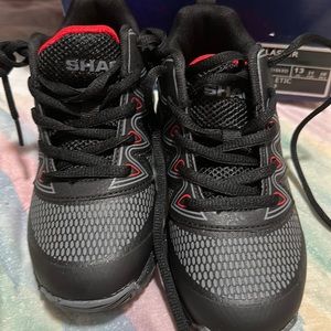 Shaq size 13 in youths athletic shoes